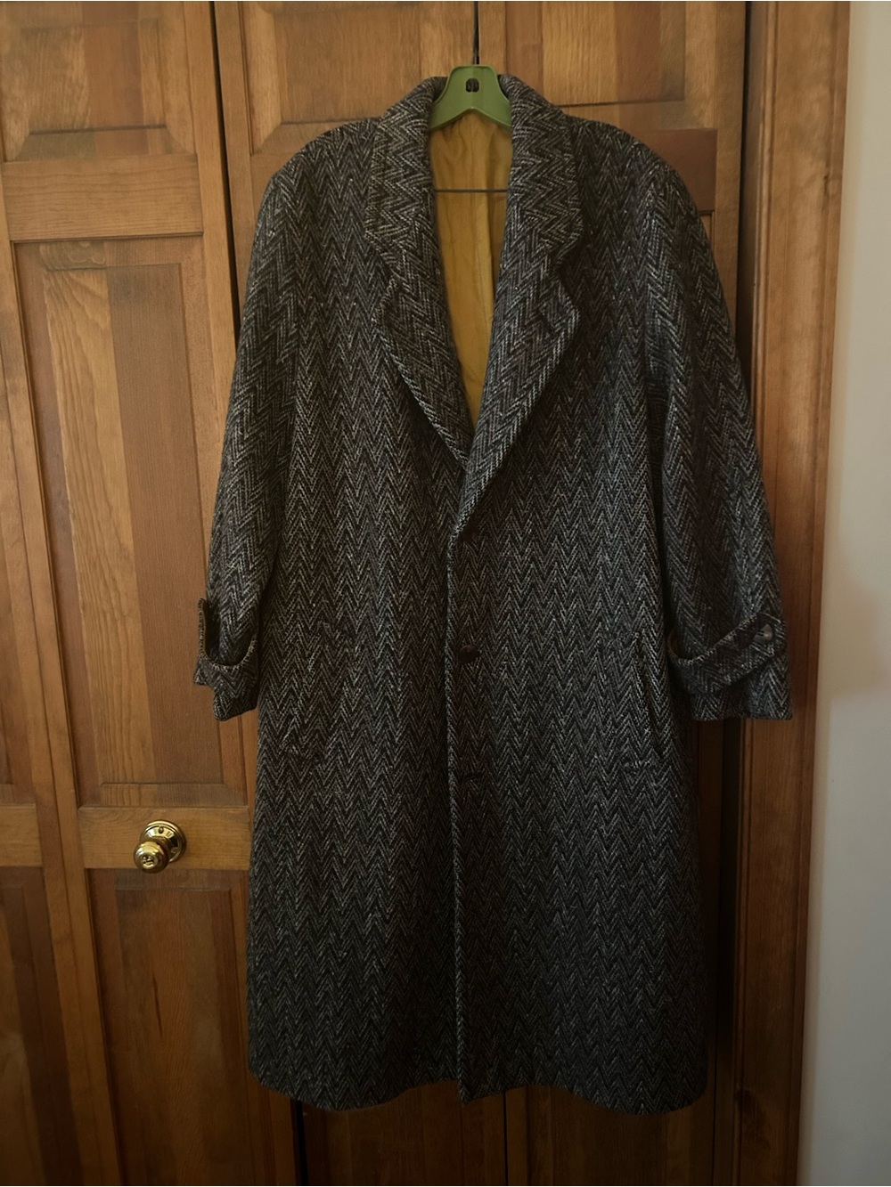 Saks Fifth Avenue Men’s Classic Thick Brown Black Grey Winter Trench Coat